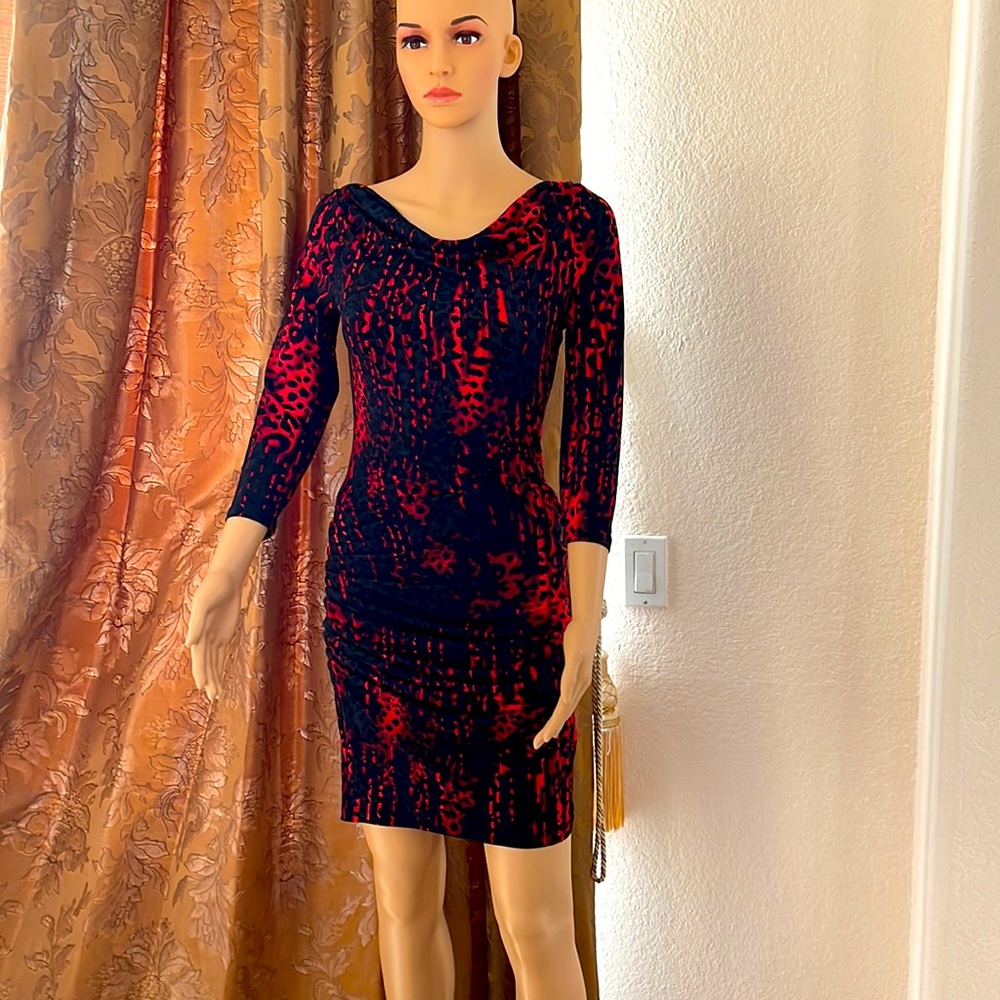 💋SALE💋Jennifer Lopez Red and Black Pattern Slim Dress with 3/4 Sleeves, Size S